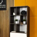 Bücherregal mit Dokumentenfächern