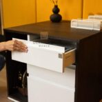 abschließbarer Schreibtischschrank