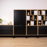 Schwarz und Holzmöbel Set