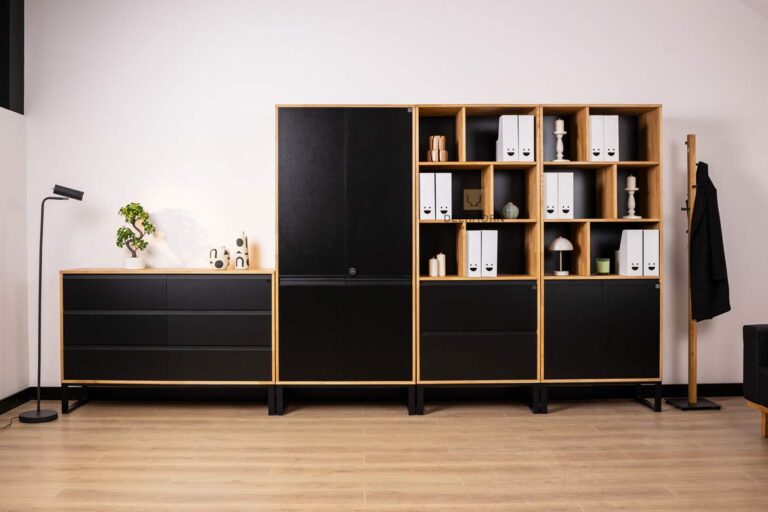 Schwarz und Holzmöbel Set