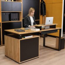 Ein raffinierter Schreibtisch für das moderne Büro