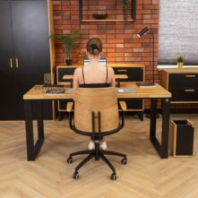 Ergonomischer Schreibtisch