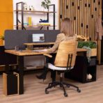 PET-Tisch für den Konferenzraum