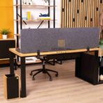 PET-Schreibtisch für Büroarbeiten