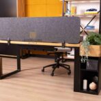 PET Schreibtisch nach Maß