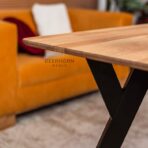 drewniane biurko dla dziewczyny