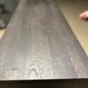 Elegante Kommode mit Holzplatte