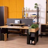 harmonischer Arbeitstisch