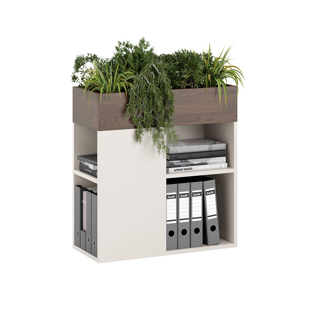 Blumenbeet mit Bücherregalen