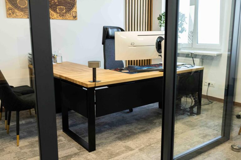 Möbel für Quantum Innovations – Büro von A bis Z