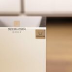 Ergonomisch verstellbarer Schreibtisch