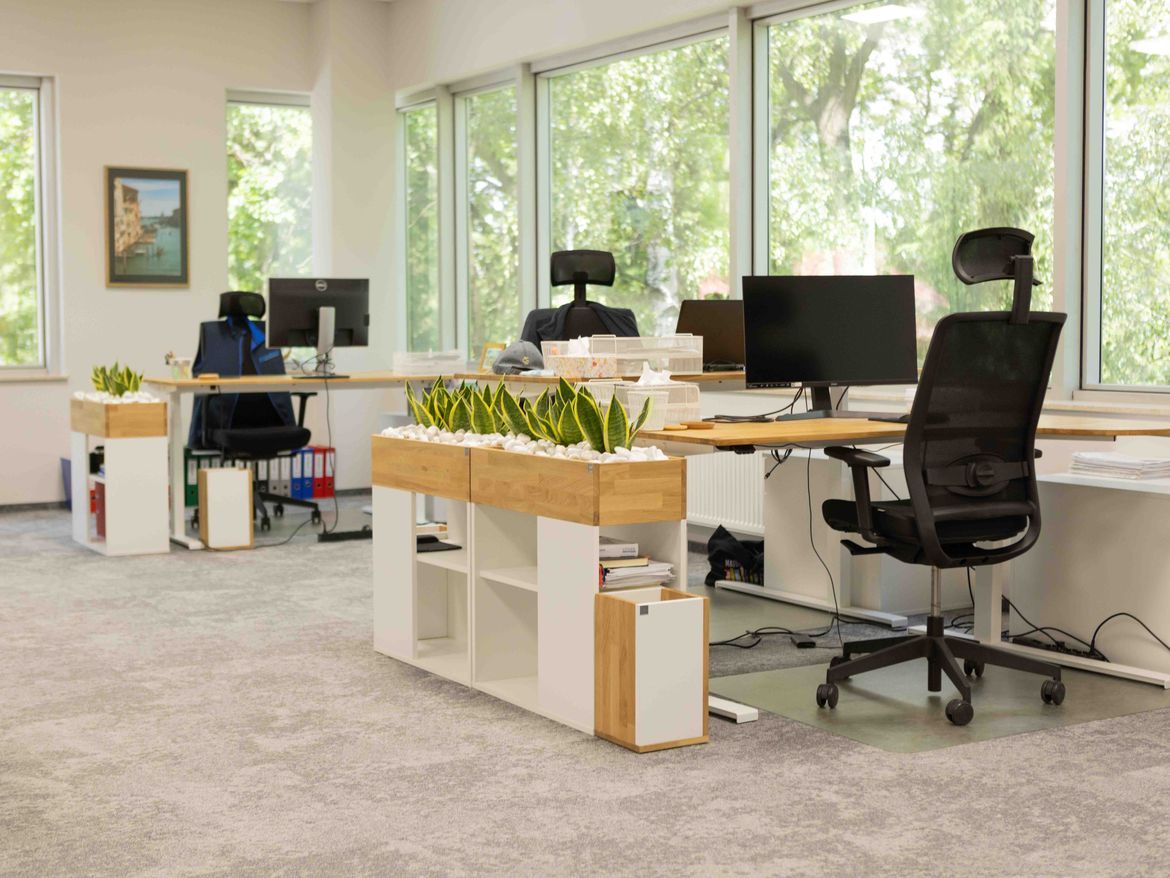 nowoczesne biurka do biura