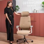 fotel biurowy z pełną regulacją dla pracownika korporacyjnego