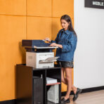 mobilna szafka pod urządzenie wielofunkcyjne