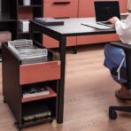 Moderner Bürocontainer für die Aufbewahrung von Dokumenten