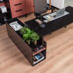 biurko do biura w kolorze czarnym