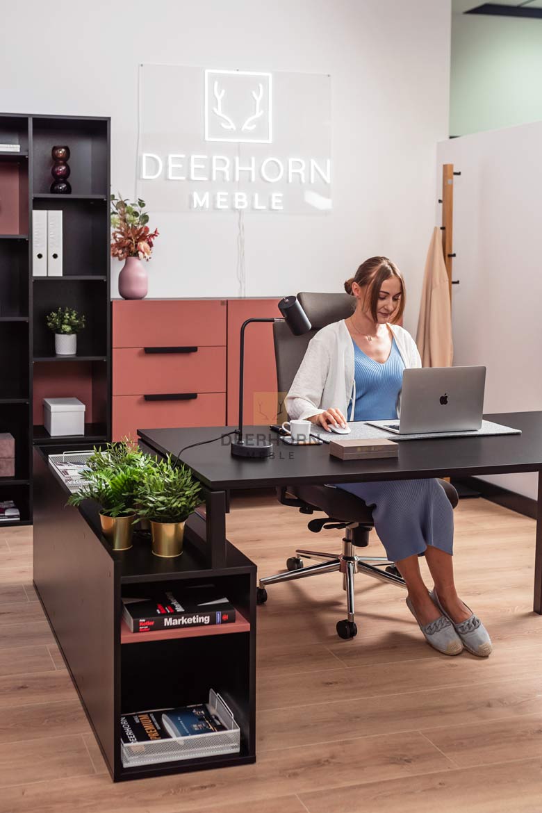 biurko narożne z szufladami i półkami biurko narożne z szufladami i półkami