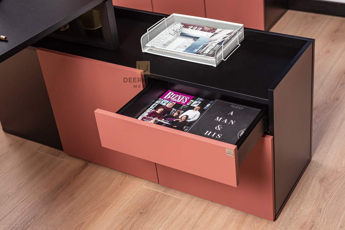 biurko nowoczesne w kolorze koralowym do domowego biura biurko nowoczesne w kolorze koralowym do domowego biura