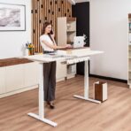 elektrisch verstellbarer Schreibtisch