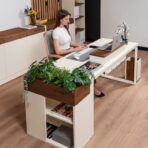 Aufrüstbarer Schreibtisch