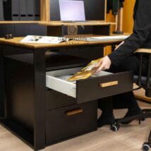 Designer Büroschreibtisch aus schwarzem Holz