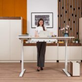 Bürosuite mit Schreibtisch