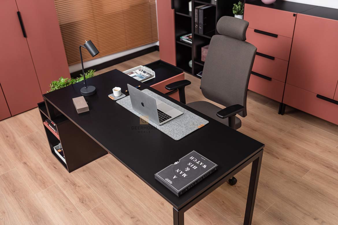 praktyczne biurko z szufladami do przechowywania dokumentów praktyczne biurko z szufladami do przechowywania dokumentów