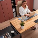 biurko do aranżacji biura projektowego