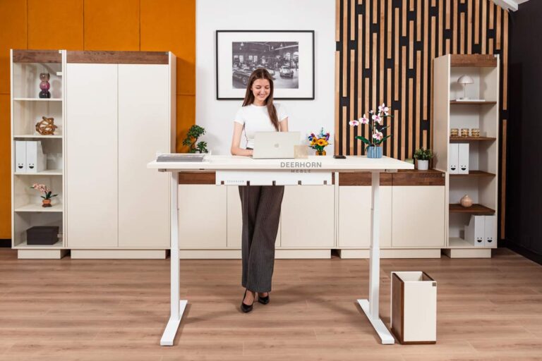 Premium-Möbel für das Büro mit verstellbarem Schreibtisch