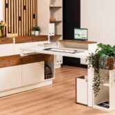 robuster Arbeitstisch