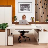 Büromöbelset mit Rollcontainer