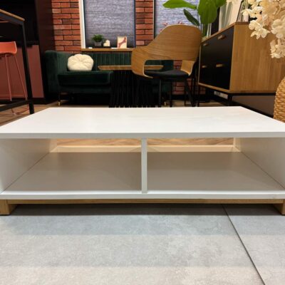 Couchtisch für das Wohnzimmer, weiß