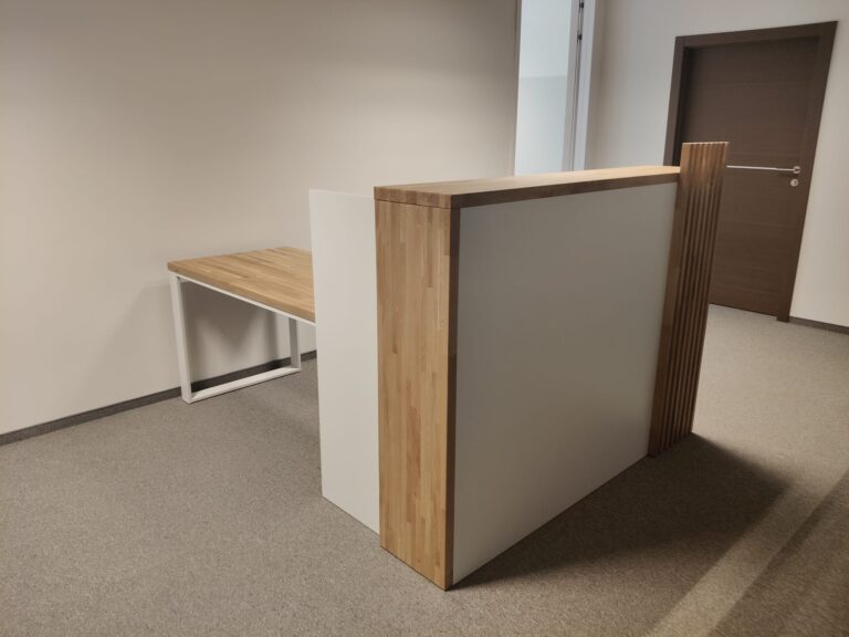 Empfangstresen für die Firma Labify aus Gdańsk