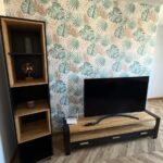 TV-Schrank mit Lieferung nach Poznan