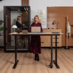 Steh-Sitz-Schreibtisch