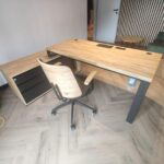 Eckschreibtisch mit großem Container für Voltex in Świdnica