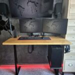 Verstellbarer Schreibtisch für Herrn Mariusz aus der IT-Branche