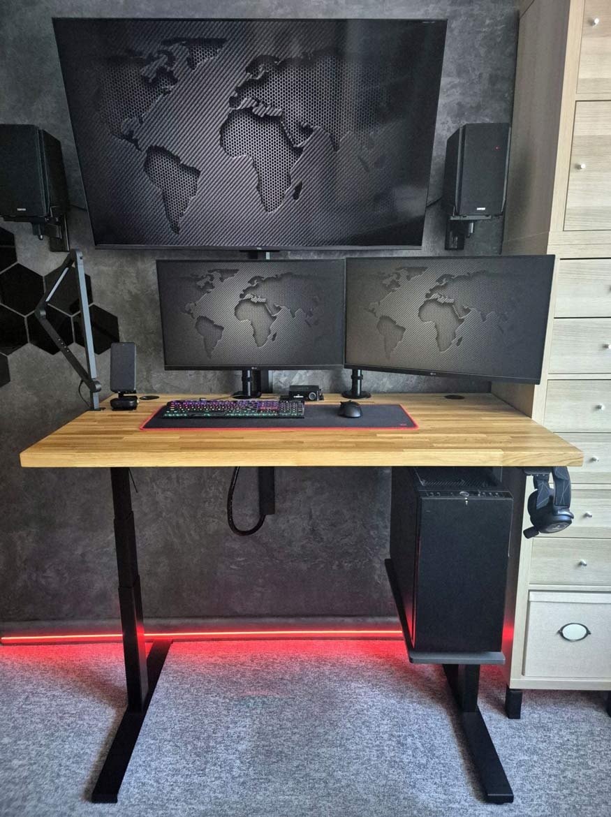 Verstellbarer Schreibtisch für Herrn Mariusz aus der IT-Branche