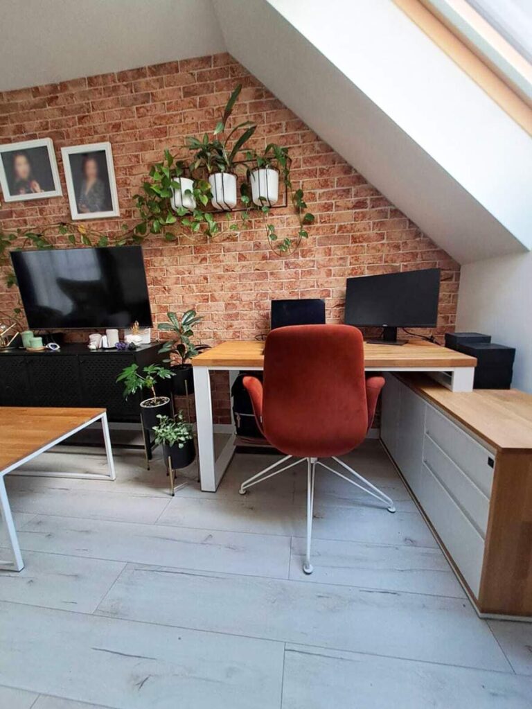 Heimbüro im Dachgeschoss für Frau Iwona aus Wrocław