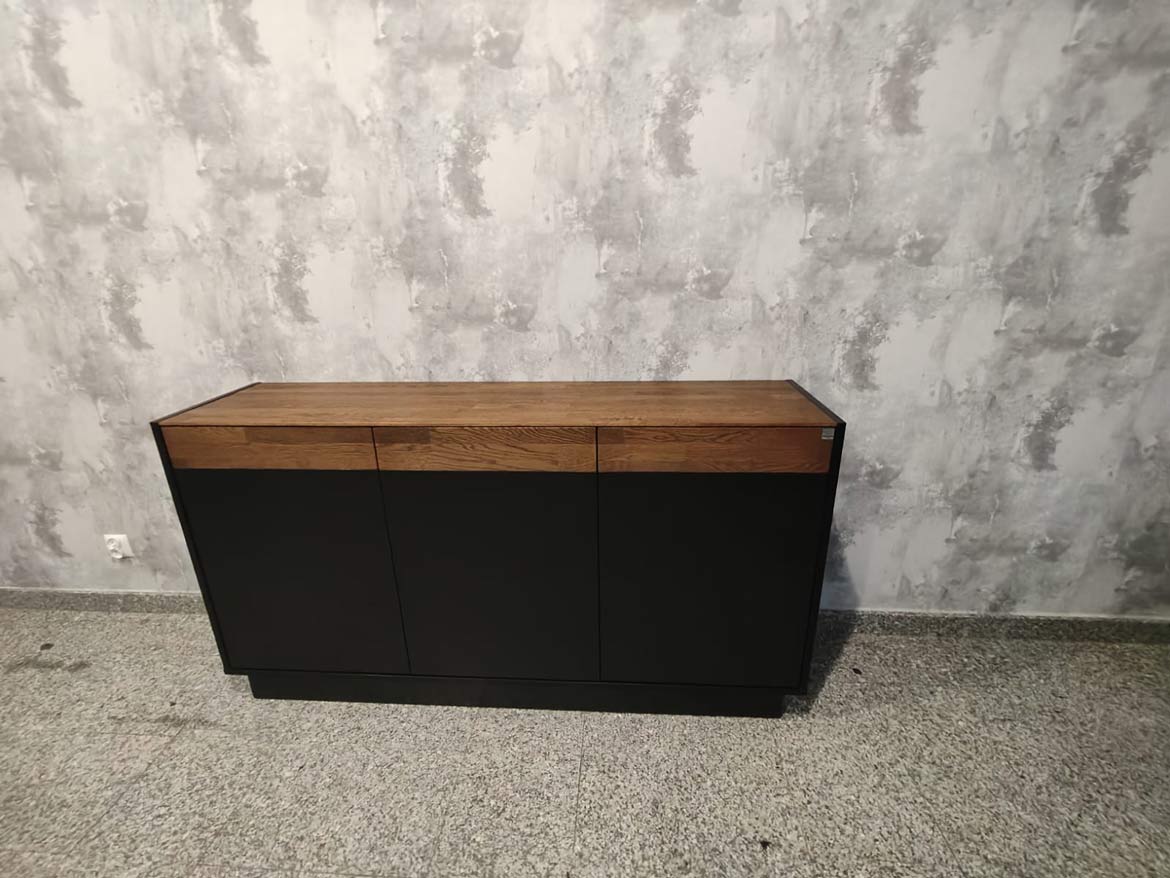 Biuro w kolorze cuban cigaro dla firmy Żwir Trans