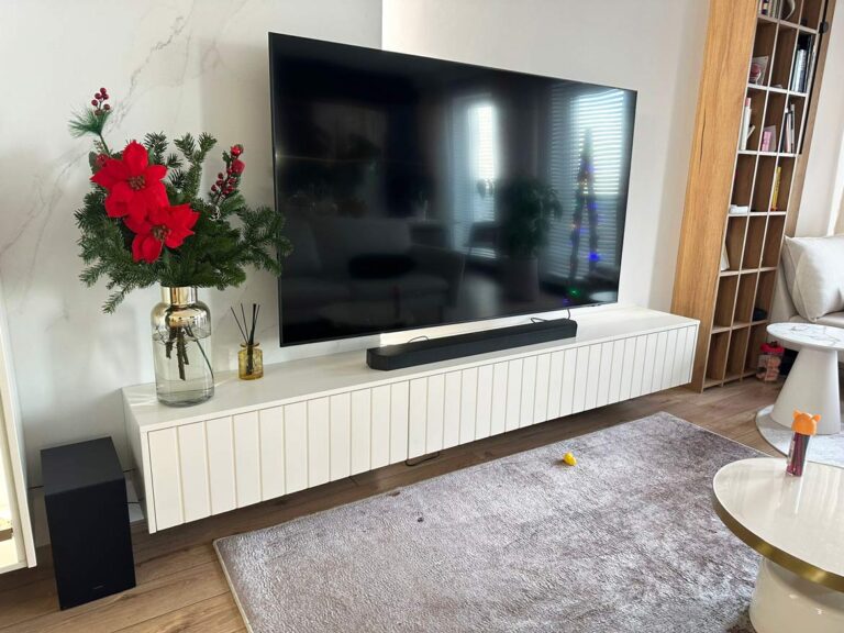 Wohn- und Schlafzimmermöbel für Frau Joanna aus Wrocław