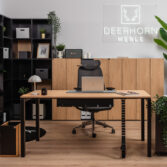 Stabiler Arbeitstisch für intensive Büroarbeit