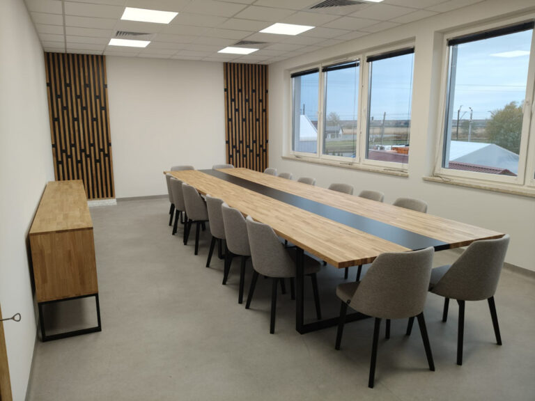 Ausstattung eines Konferenzraums für den Zakład Gospodarki Komunalnej in Przeworsk