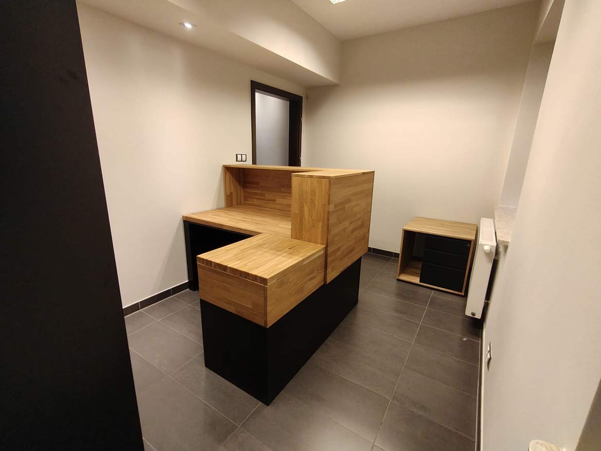 Einrichtung einer Servicestelle für die Firma Lobos in Krakau