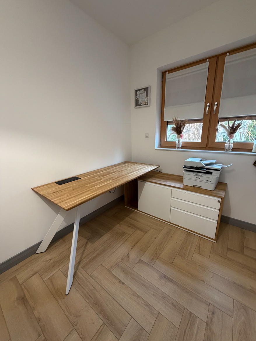 Eckschreibtisch für Herrn Przemysław aus Osielsko bei Bydgoszcz