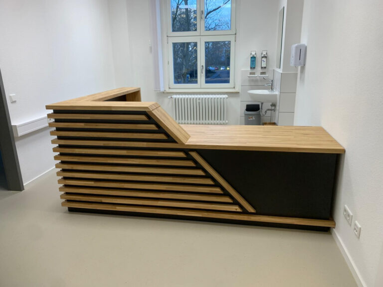Empfangsschalter für die Praxis Schirmer in Köln