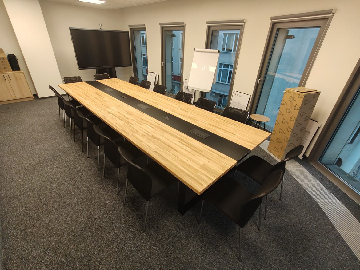 Stół konferencyjny 450 cm dla Pana Jarosława z Warszawy