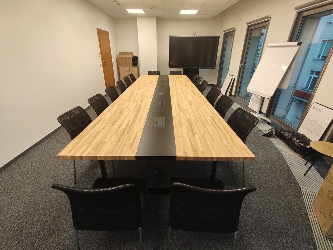 Stół konferencyjny 450 cm dla Pana Jarosława z Warszawy