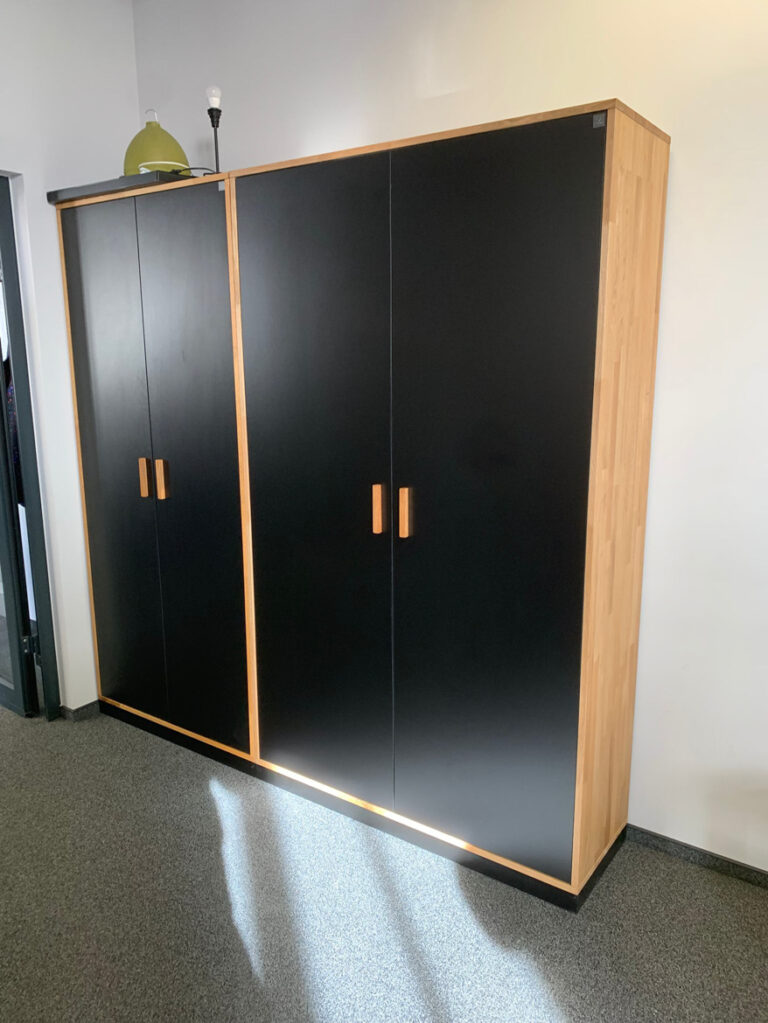 Büroschränke für ein Biotechnologie-Unternehmen in Wrocław