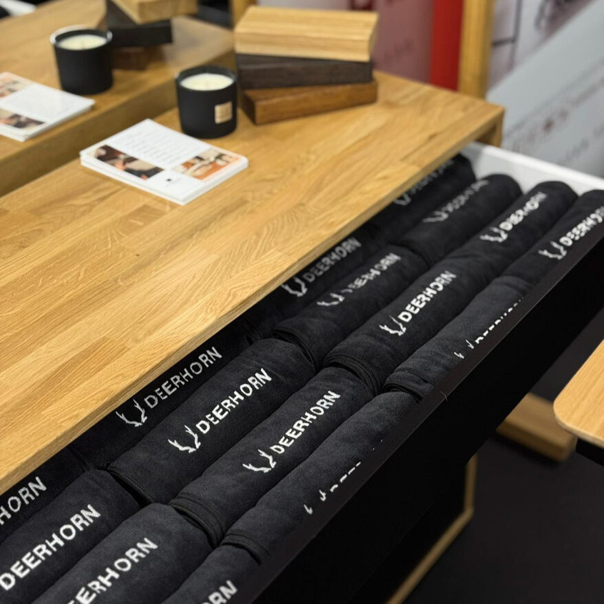 Deerhorn Möbelstand bei der Eröffnung von Xtreme Fitness Biłgoraj